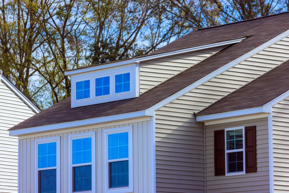 10 Exterior Design Elements Common In Alaska's Cold-Climate Homes - Decor Hint Window Placement - Decor Hint