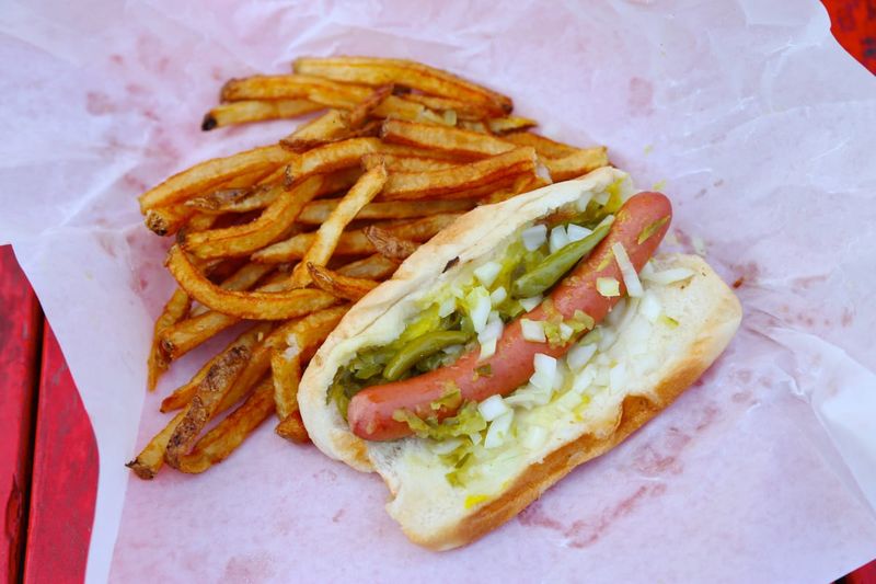 10 Illinois Hot Dog Stands Everyone Keeps Coming Back To - Decor Hint Redhot Ranch - Chicago