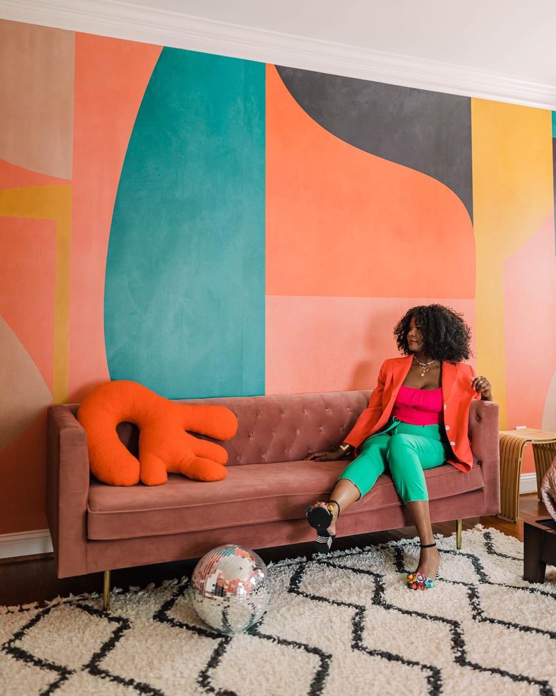 6 Georgia Wallpaper Trends That Flop & 6 That Transform a Room - Decor Hint Bold Color Blocks