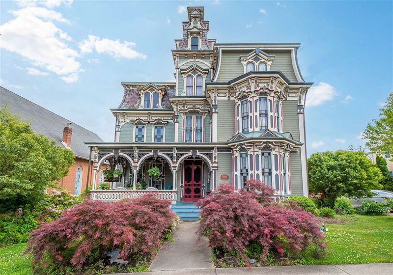 8 Pennsylvania Porches Built For Relaxed Small-Town Evenings - Decor Hint Victorian-Era Verandas