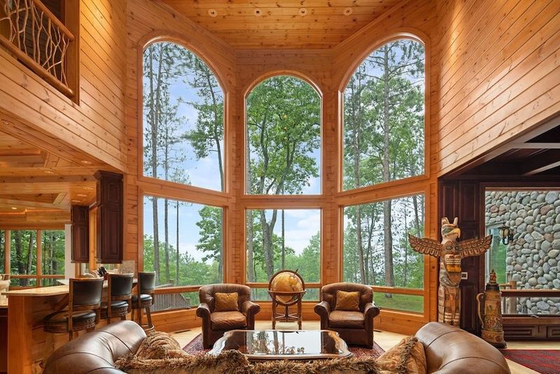 12 Michigan Lake Cottages With Interiors That Complement The Views - Decor Hint Luxe Lodge on Mullett Lake