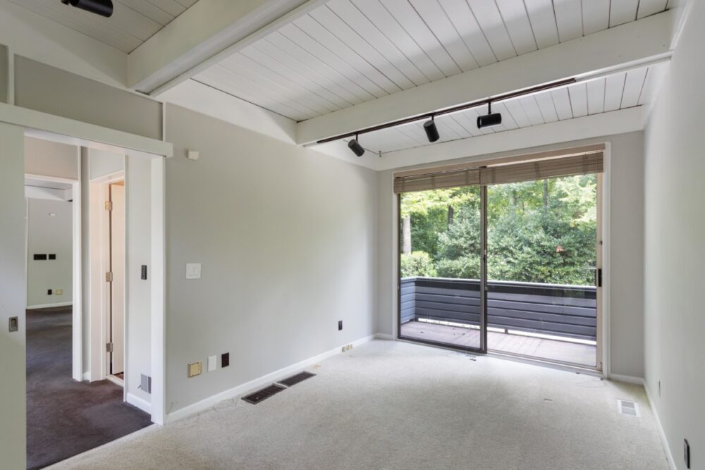 Tour This Iconic Mid-Century Marvel Hidden In The Hills Of Buckhead - Decor Hint primary bedroom