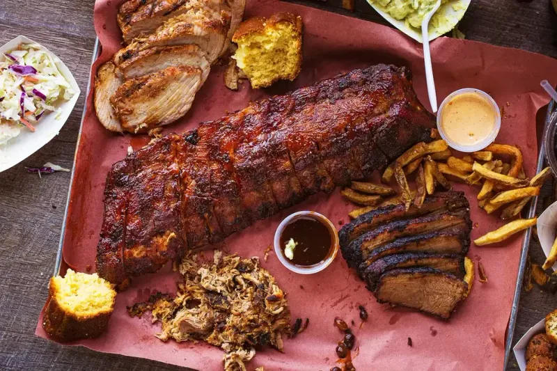 10 BBQ Spots Along Route 66 To Visit On Your Next Road Trip - Decor Hint Pig Out Pit (St. Louis, Missouri)