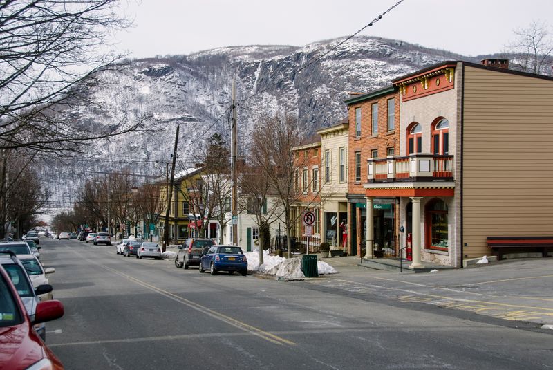 10 Charming New York Villages Ideal For A Weekend Getaway - Decor Hint Cold Spring – Hudson Valley