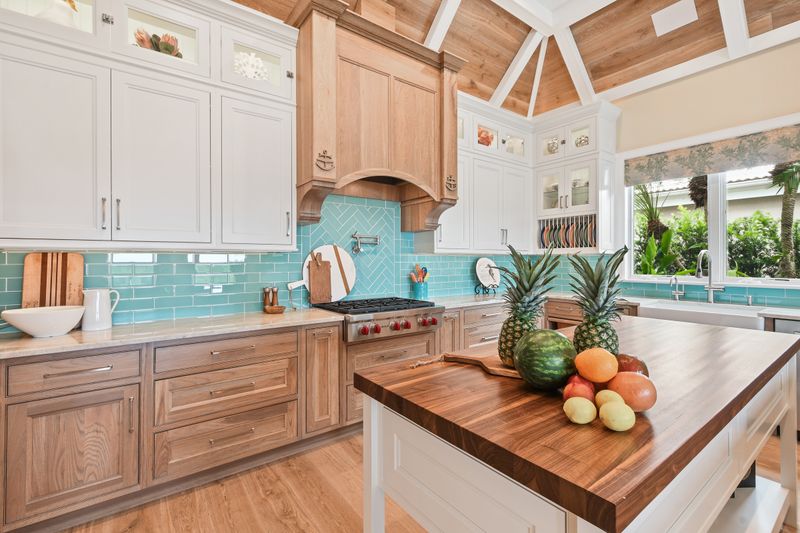 Driftwood Island Paradise