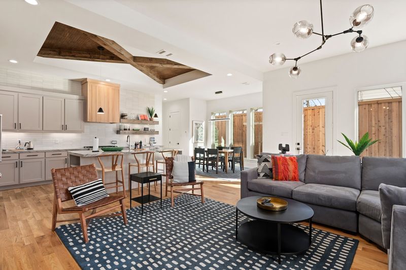 10 Dallas Ranch Homes With Family-Friendly Layouts - Decor Hint Sunlit Sanctuary At University Park
