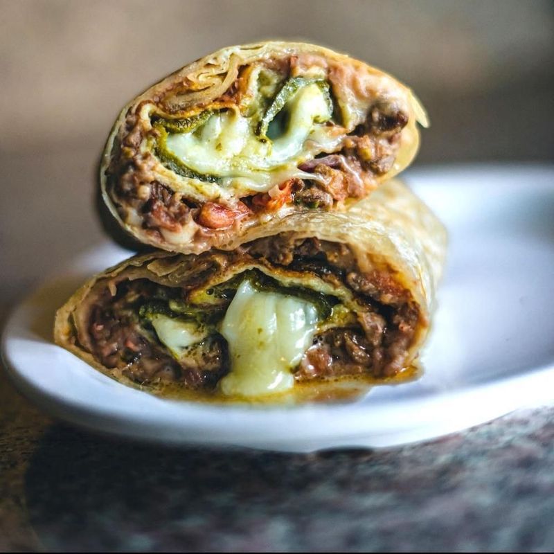 La Azteca Tortilleria
