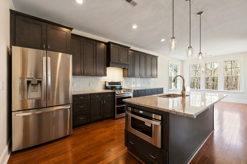 Open-Concept Kitchen Layouts