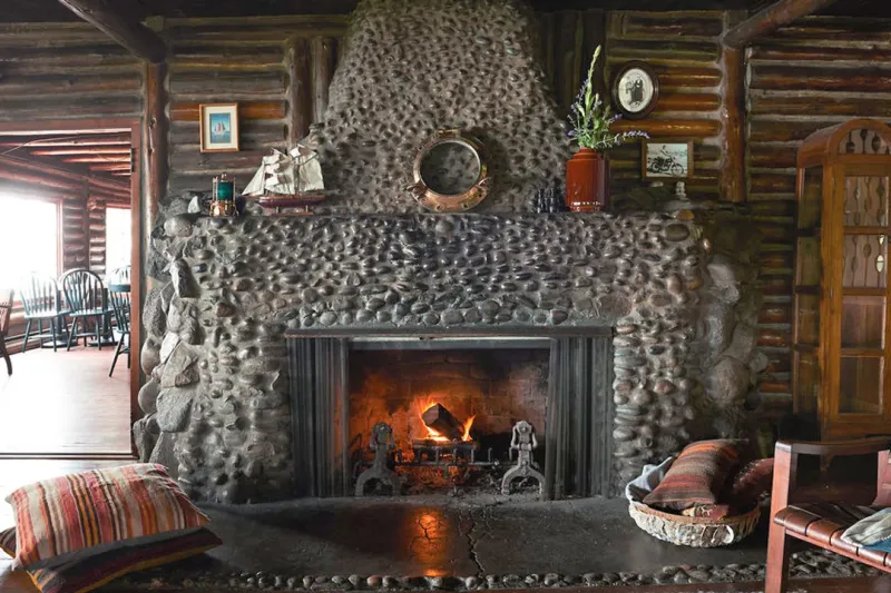 10 Minnesota Cabins With Stone Fireplaces That Anchor The Room - Decor Hint Rustic Pines Lodge