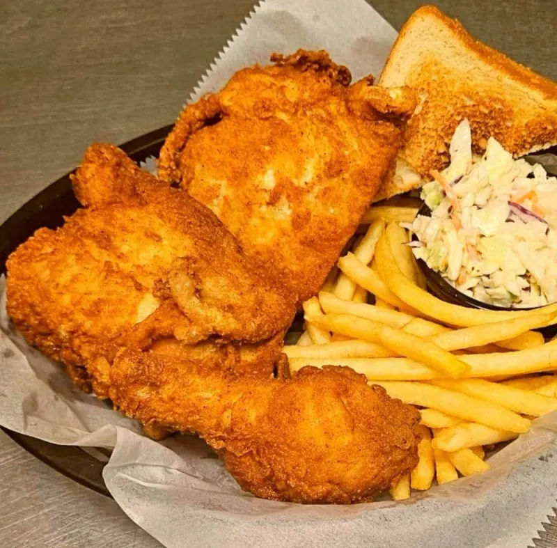 Botski's Bar & Grill – Sioux Falls