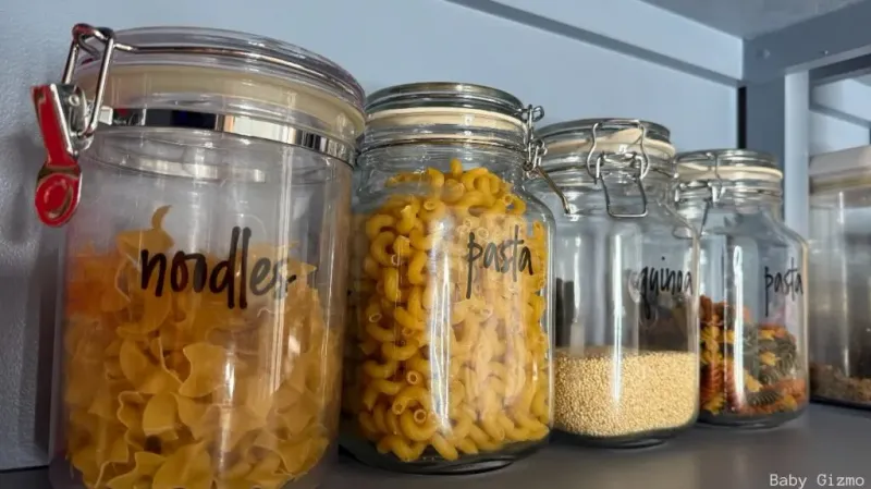 10 Texas Pantry Makeovers That Won't Break The Bank - Decor Hint Mason Jar Magic