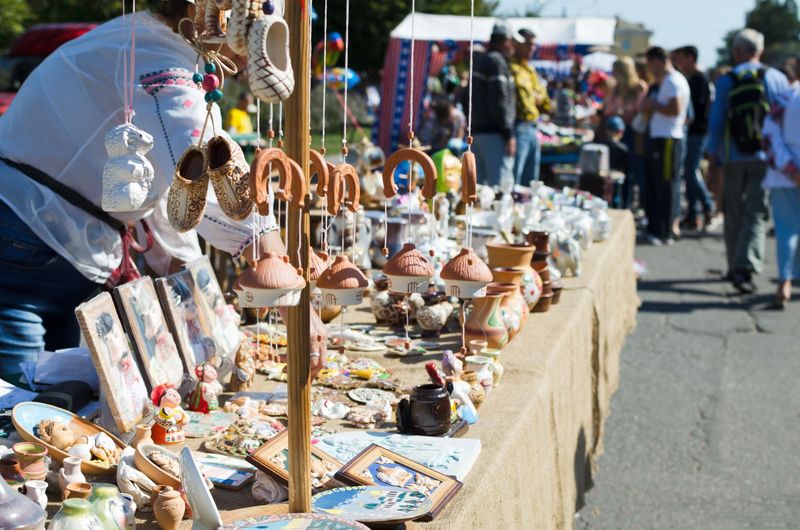 11 Local Florida Craft Fairs Bursting With Creativity - Decor Hint Downtown Sarasota Craft Festival