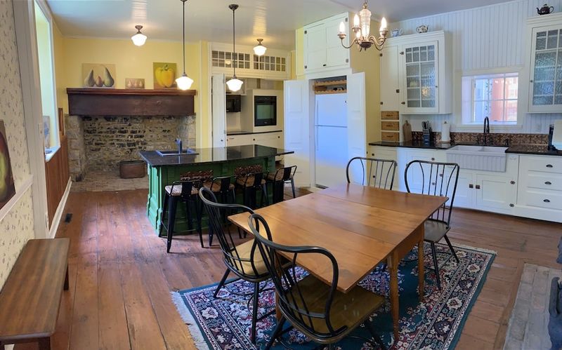 9 Pennsylvania Farmhouses With Kitchens Made For Gathering - Decor Hint 106 Union Ave – Altoona, PA
