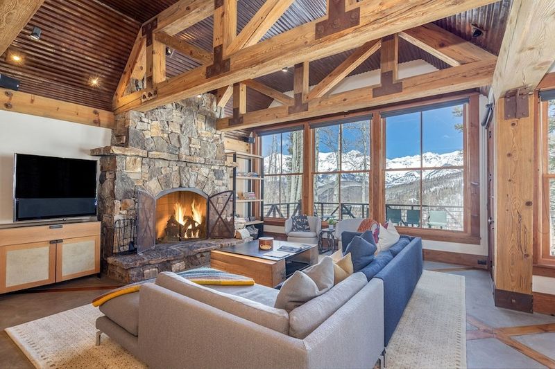 12 Colorado Ski Cabins With Décor As Cozy As The Slopes - Decor Hint Tomboy Retreat – Telluride