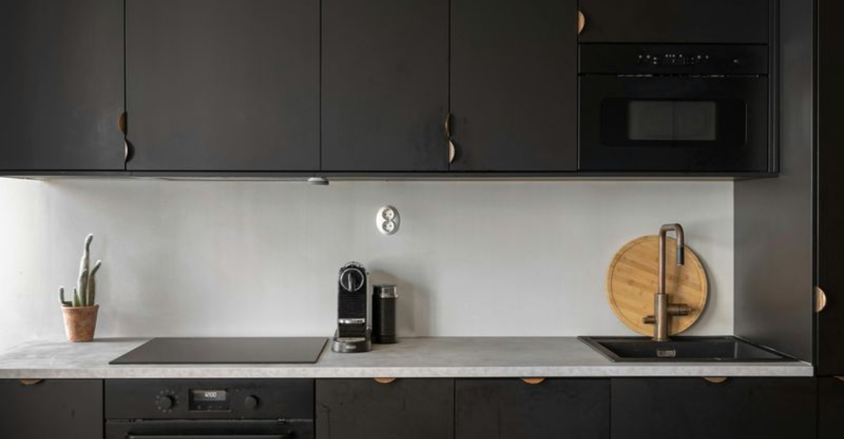 12 Decorating Moves In Kitchens That Might Not Age Well - Decor Hint
