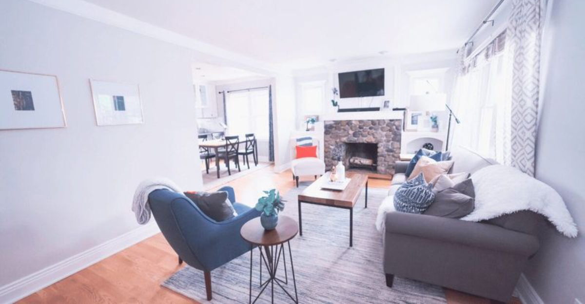 12 Georgia Flip House Clues That Might Send Buyers Running - Decor Hint