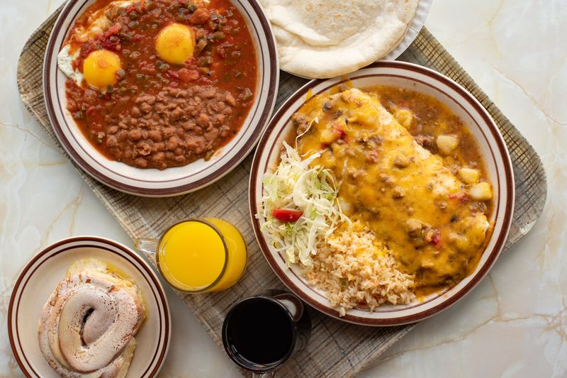 13 Must-Try Chile Spots In New Mexico That Locals Swear By - Decor Hint Frontier Restaurant – Where College Students Fuel Up