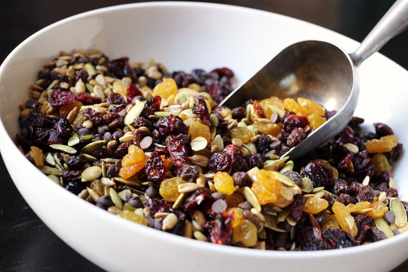 14 Fiber-Packed Snacks Popular Among Colorado Health Enthusiasts - Decor Hint Homemade Trail Mix With Dried Apricots