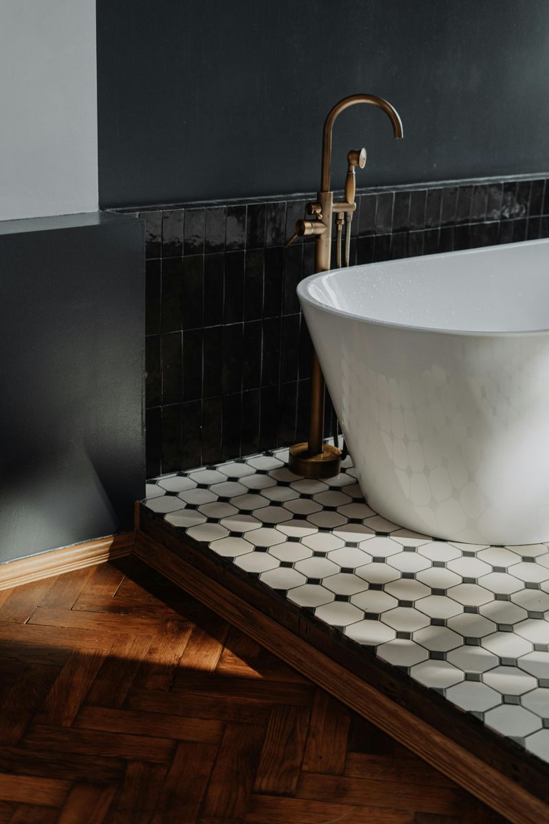 14 Ideas That Can Transform Your Bathroom, From Easy Updates To Complete Renovations - Decor Hint Replace Old Fixtures