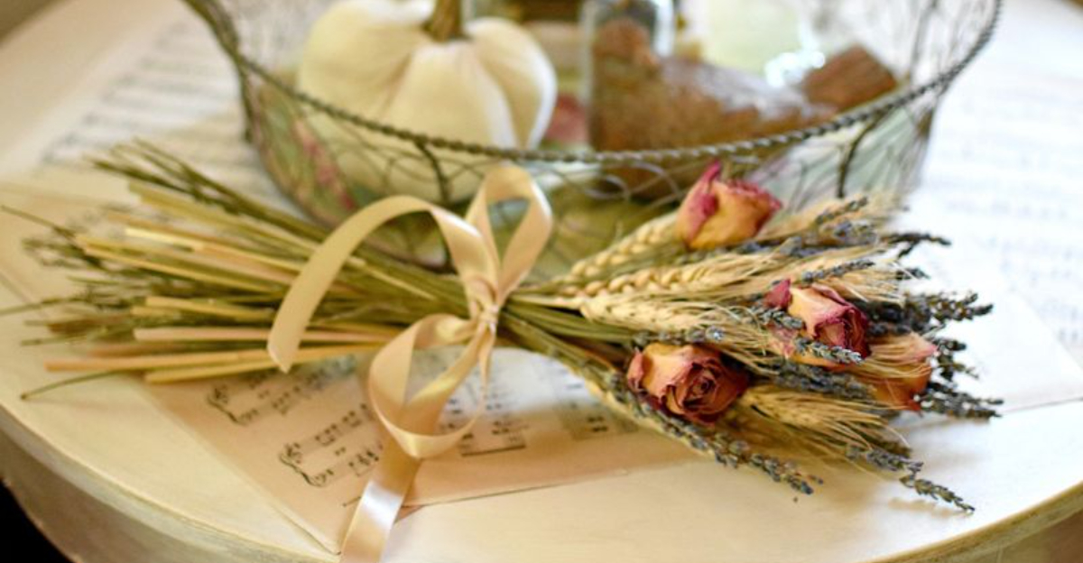 15 Festive Fall Plant Arrangements For Cozy Living Rooms In Colorado - Decor Hint