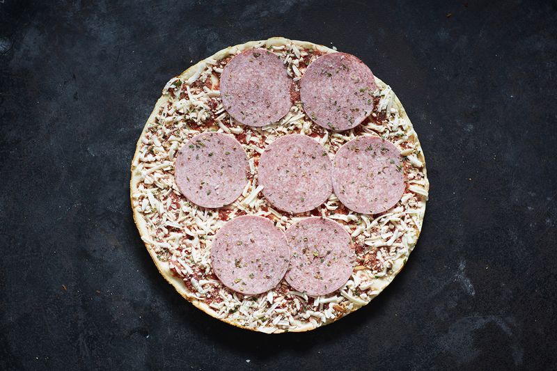 15 Frozen Foods To Avoid For Better Health, Says California Nutritionists - Decor Hint Frozen Pizza Loaded With Preservatives