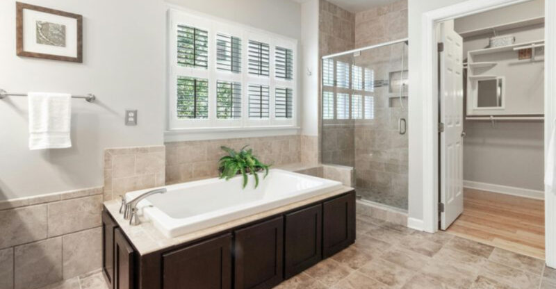 16 Budget Bathroom Tricks That Might Make A Big Impact