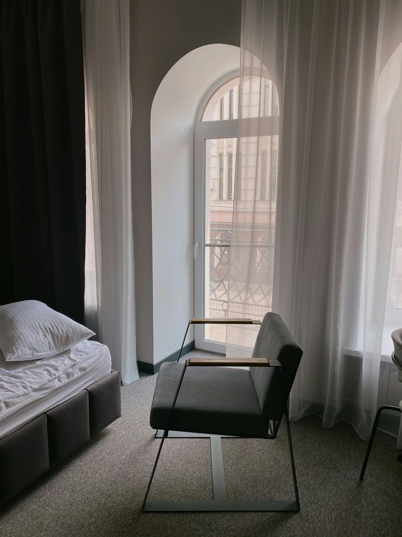 17 Simple Minimalist Bedroom Designs Focused On Calm And Simplicity - Decor Hint Monochromatic Magic