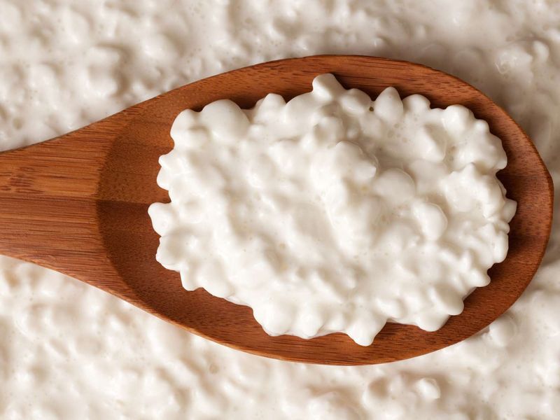 18 Surprising Items In Your New York Fridge That Should've Been Tossed Yesterday - Decor Hint Cottage Cheese Containers