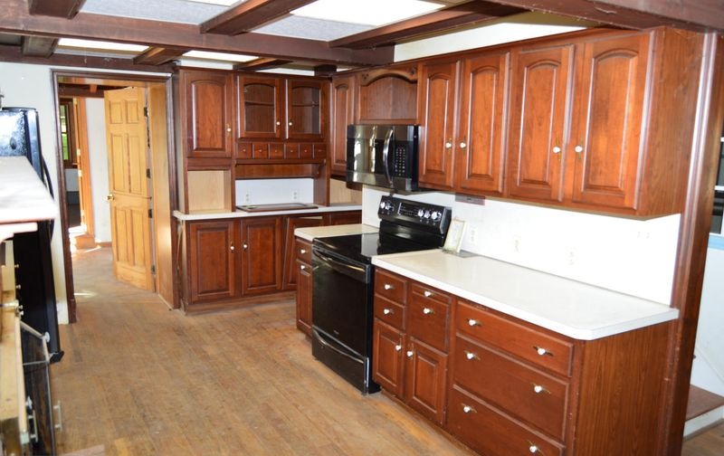9 Pennsylvania Farmhouses With Kitchens Made For Gathering - Decor Hint 1840 Stone Estate – Oley, PA