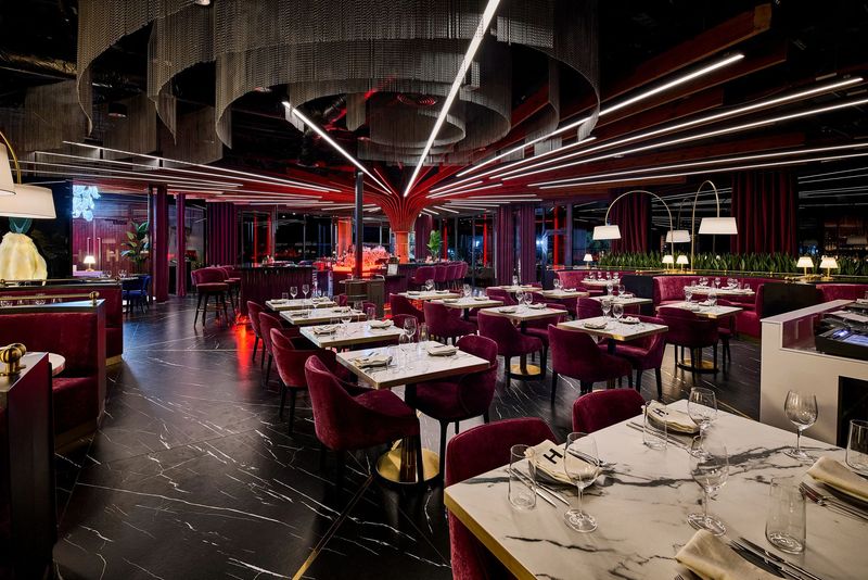 10 Orlando Spots That Nail Both Delicious Food And A Great Atmosphere - Decor Hint The H Orlando Blends Steakhouse With Nightlife