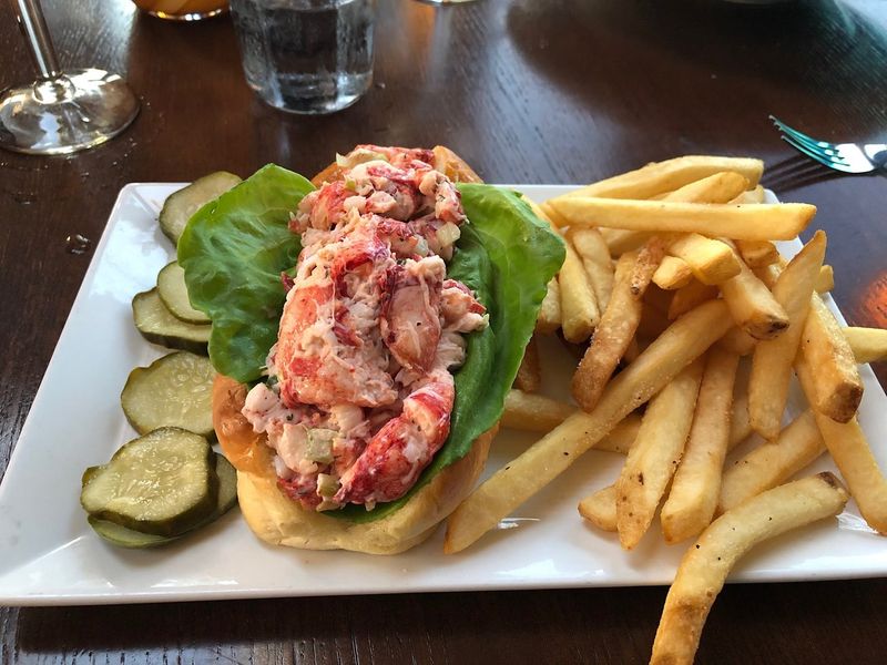 The Mooring Seafood Kitchen & Bar – Newport