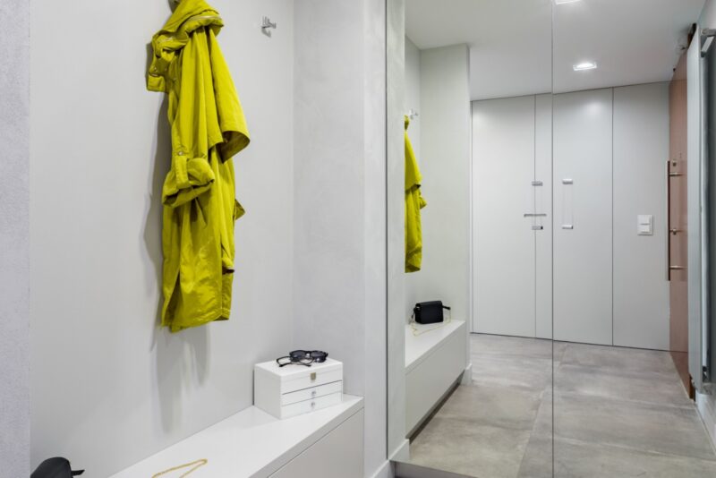 6 Mudroom Designs That Are Both Stylish and Practical