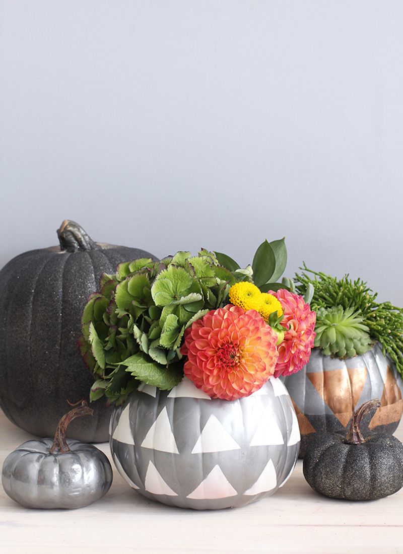 7 Chic Indoor Halloween Decorations That Skip The Tacky Look - Decor Hint Metallic Pumpkin Arrangements