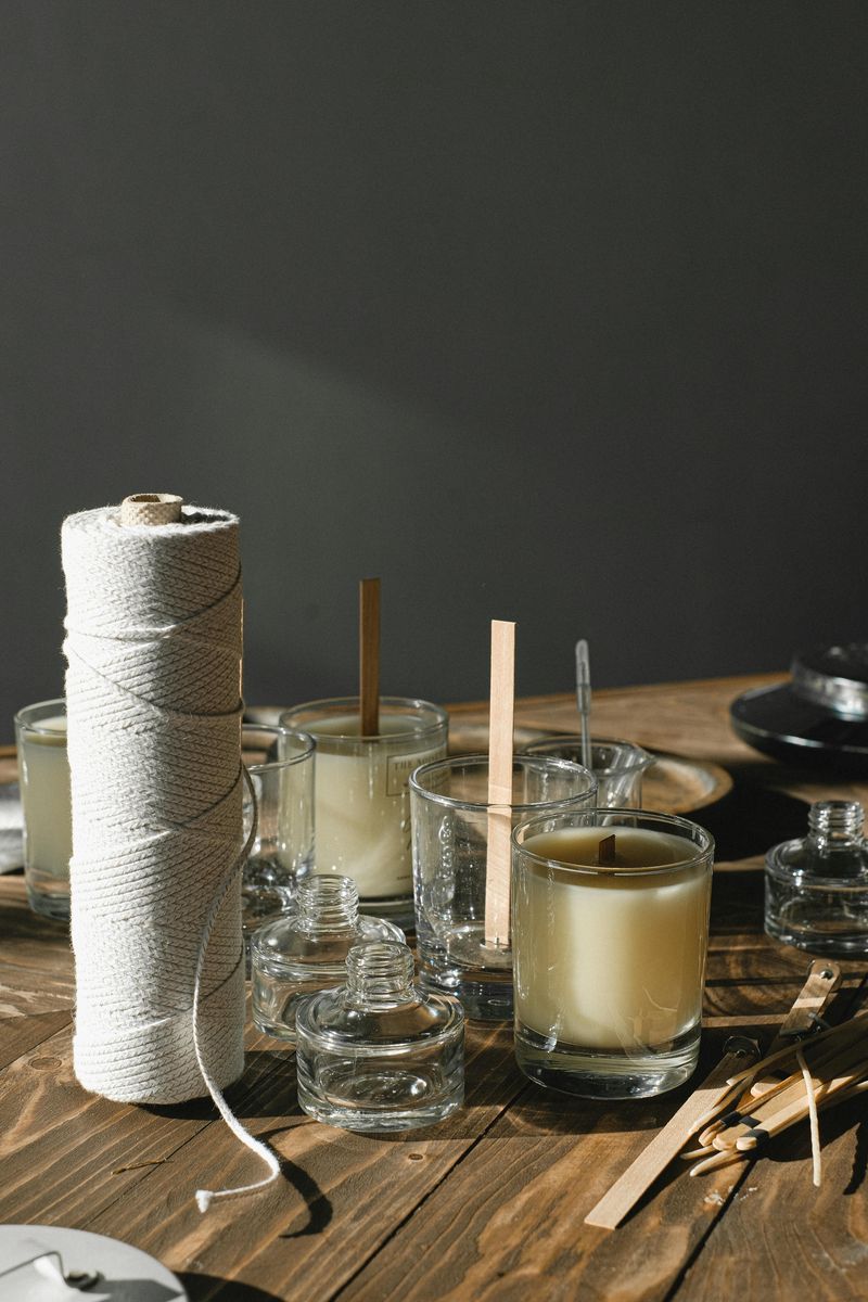 7 DIY Halloween Decorations That Look Expensive But Aren't - Decor Hint Glittered Mason Jars