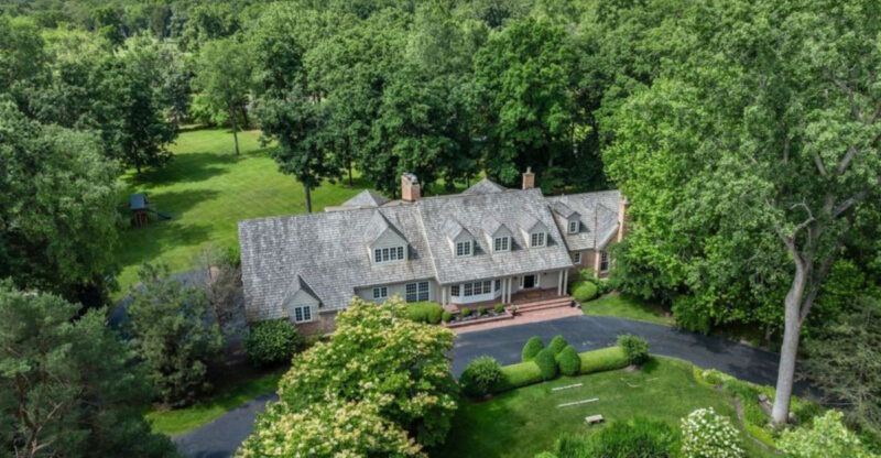 7 Farmhouses In Illinois That Prove Rustic Can Still Feel Fresh