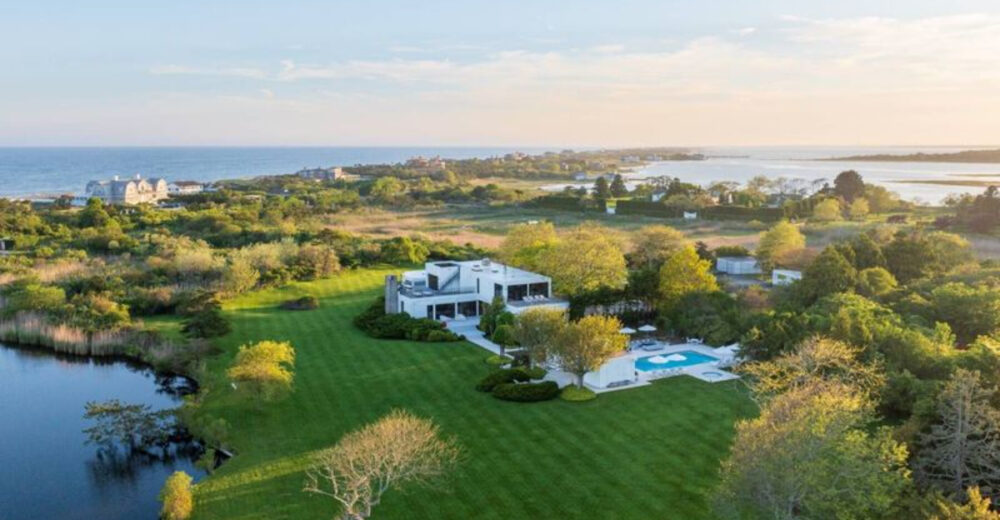 7 Hamptons Beach Houses That Nail The Effortless Coastal Look - Decor Hint