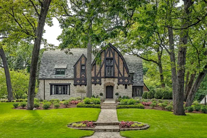 7 Suburban Illinois Homes Perfectly Blending Classic Charm & Modern Style - Decor Hint Hinsdale Tudor Revival With Glass Addition