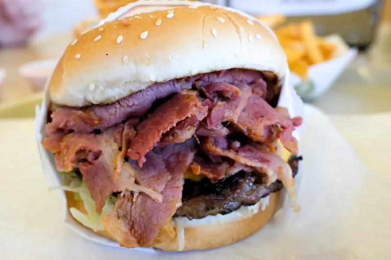 Crown Burgers: The Royal Treatment