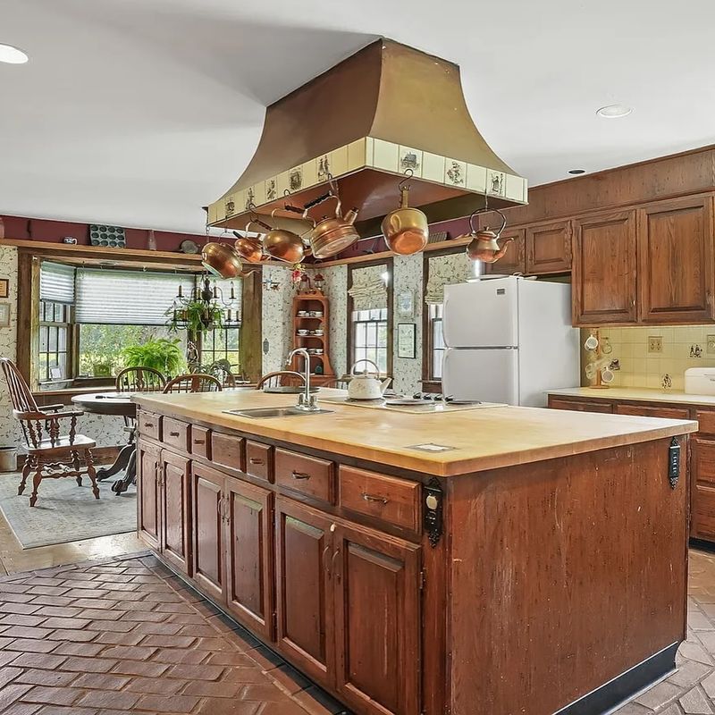 The Magnolia Hill Heritage Kitchen
