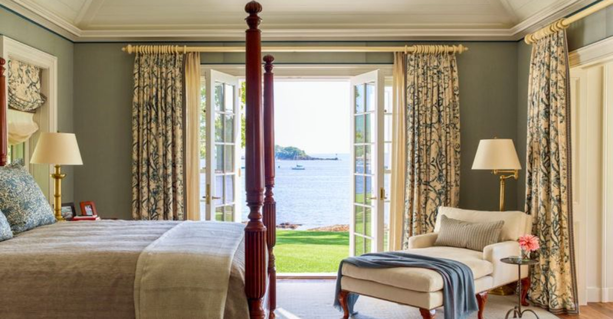 8 Bedroom Accents That Transition Seamlessly In Maine Cottages - Decor Hint