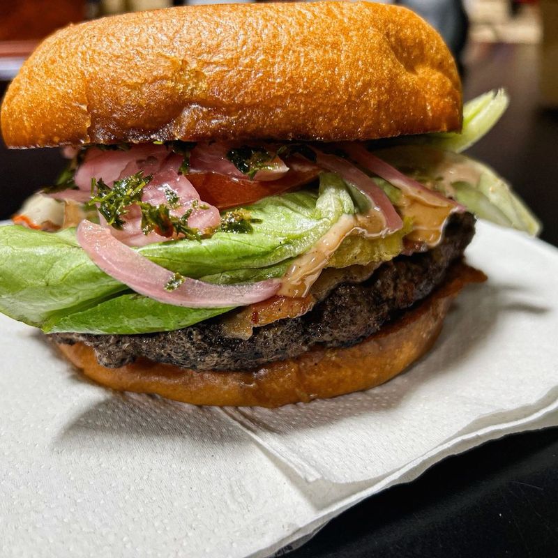 8 Historic Arkansas Squares With Diners You'd Never Expect - Decor Hint Batesville's Burger Paradise