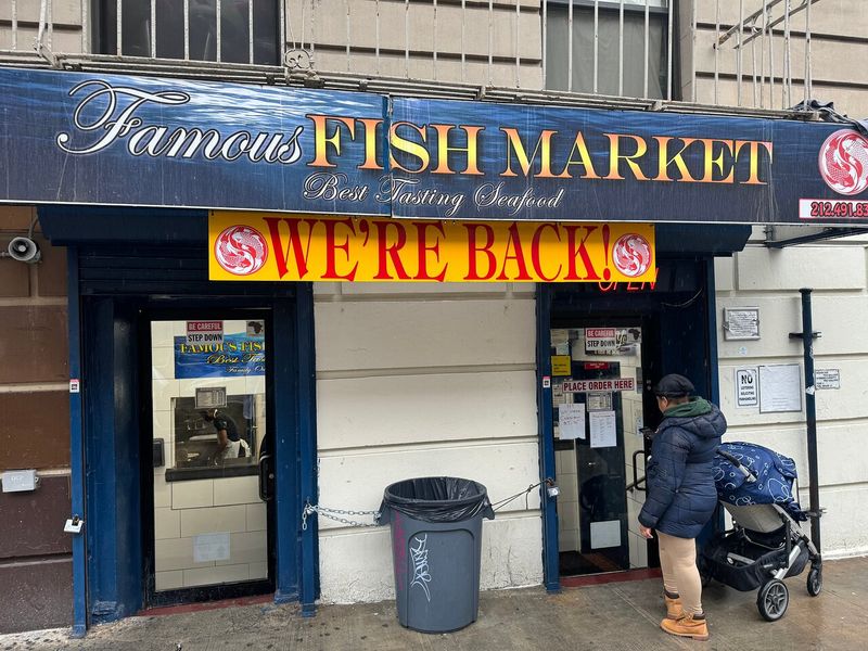 8 New York Chains Serving Real Whole Fish Sandwiches - Decor Hint Famous Fish Market - The Bronx Legend