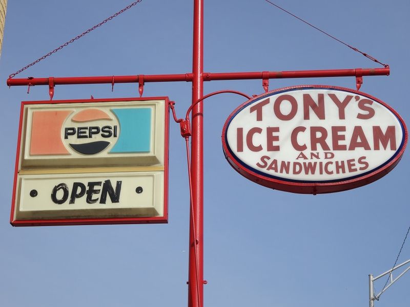 8 North Carolina Milkshake Joints That Serve Pure '50s Vibes - Decor Hint Tony's Ice Cream – Gastonia
