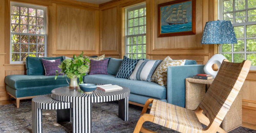 8 Rhode Island Coastal Homes Layered With Cozy Textured Fabrics - Decor Hint