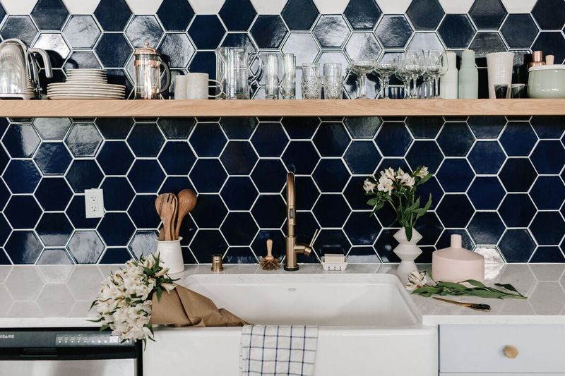 8 Rhode Island Coastal Tile Picks That Never Date - Decor Hint Navy Blue Hexagon Tiles