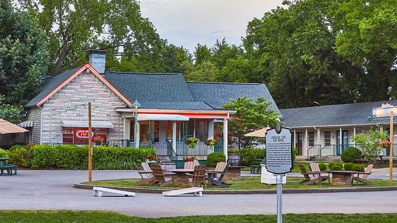 8 Tennessee Biscuit Shops That Locals Swear By - Decor Hint Loveless Café — Nashville, TN