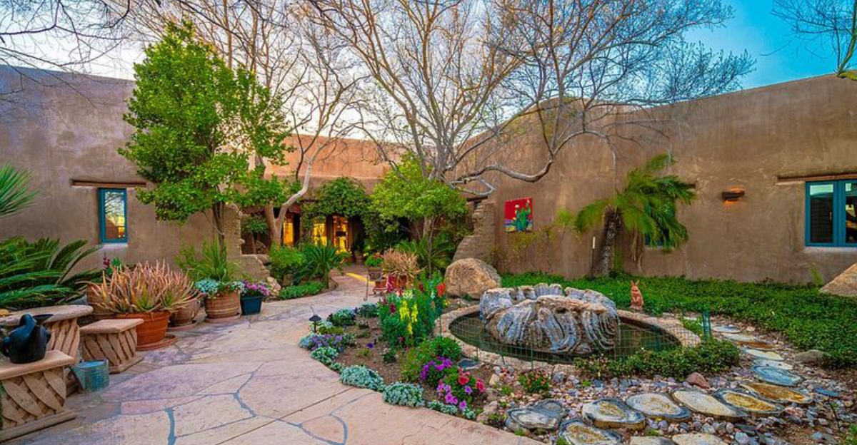9 Arizona Adobe Courtyards That Tell A Story - Decor Hint