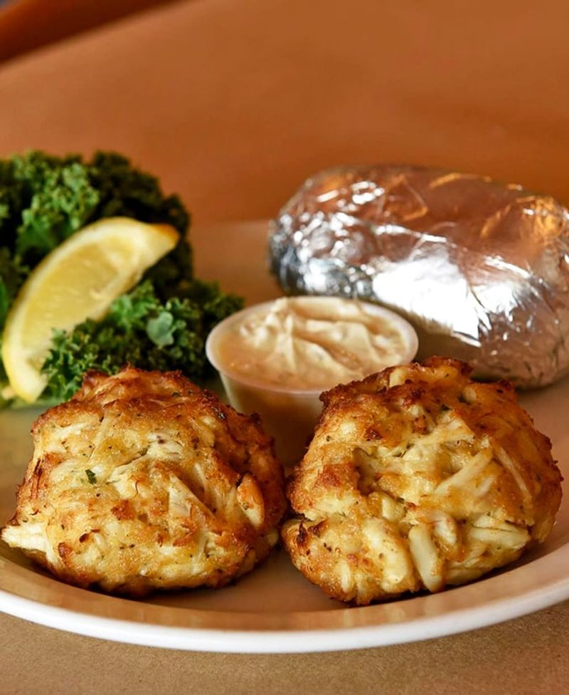 9 Delaware Crab Cake Counters That Keep It Old-School - Decor Hint Old Mill Crab House