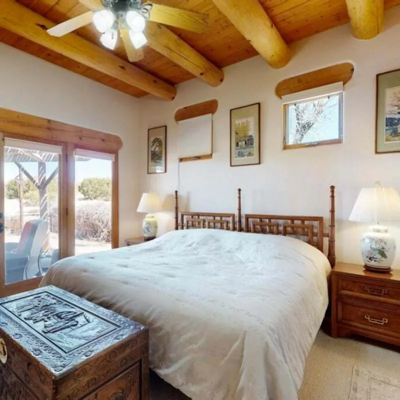 Santa Fe Pueblo Bedroom – Where Tradition Meets Elegance