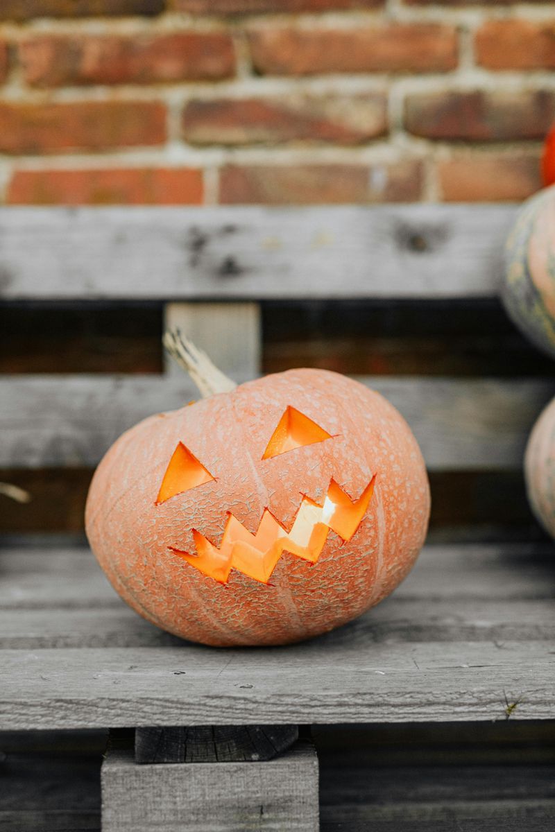 Classic Jack-O'-Lanterns With A Chic Twist